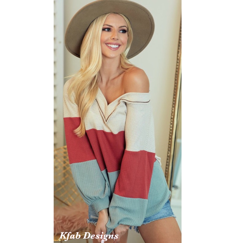 ❤️LAST 2! V Neck Waffle Knit Color Block Top - Picture 4 of 12